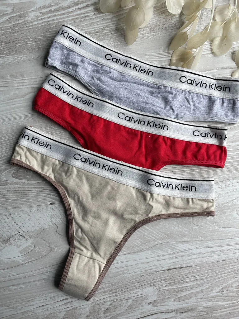 Colaless Calvin Klein